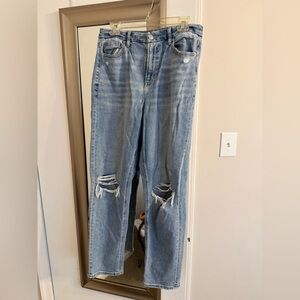 American Eagle Curvy Mom Jeans